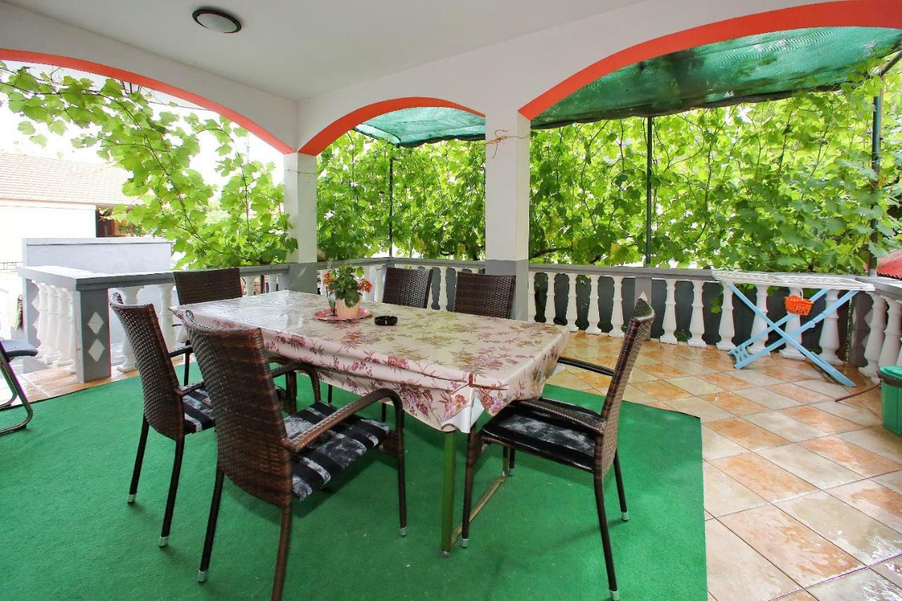 Mira Apartment *