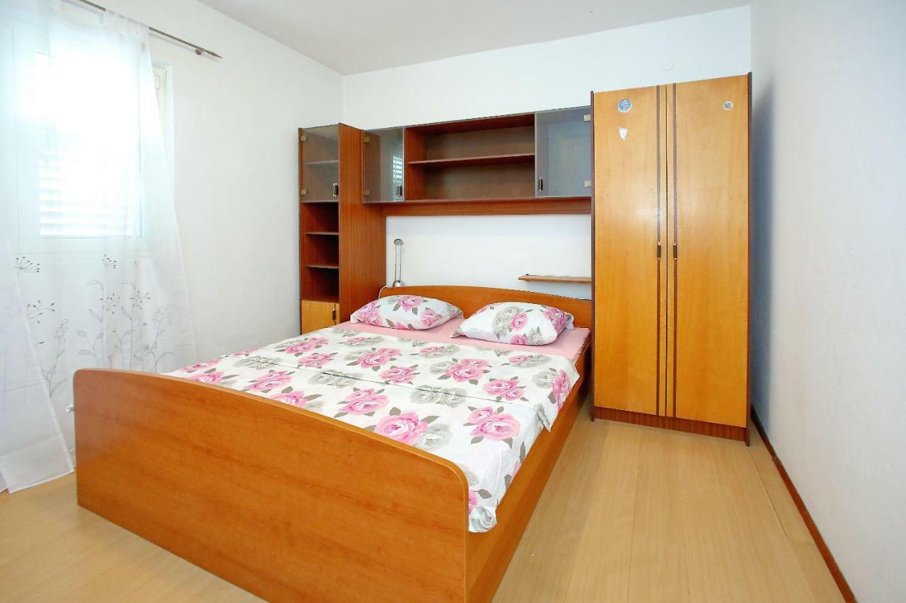 Mira Apartman *