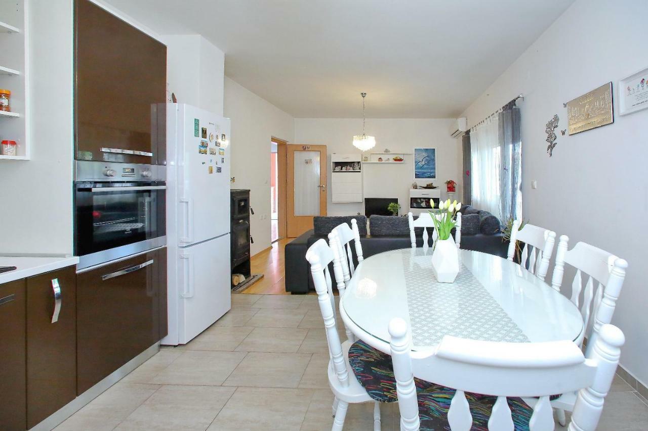 Apartman Mira